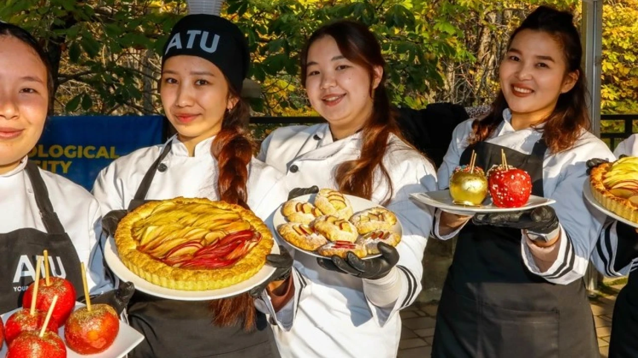 Фестиваль яблок состоялся в Almaty resort 