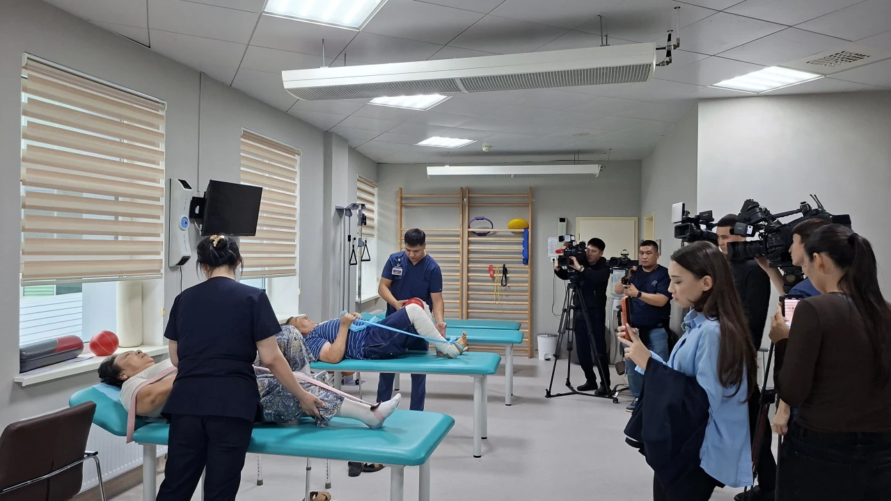Роботталған хирургия және дәл диагностика: журналистерге Медициналық орталық ауруханасының заманауи технологиялары таныстырылды 