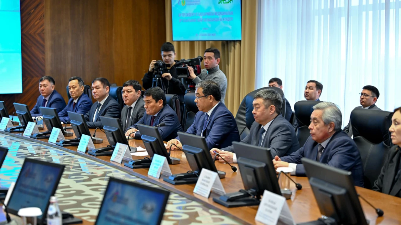 Абай облысынын әкІмдІгІ және ҚР ПІБ Медициналық орталығы ынтымақтастық туралы меморандумға қол қойды 