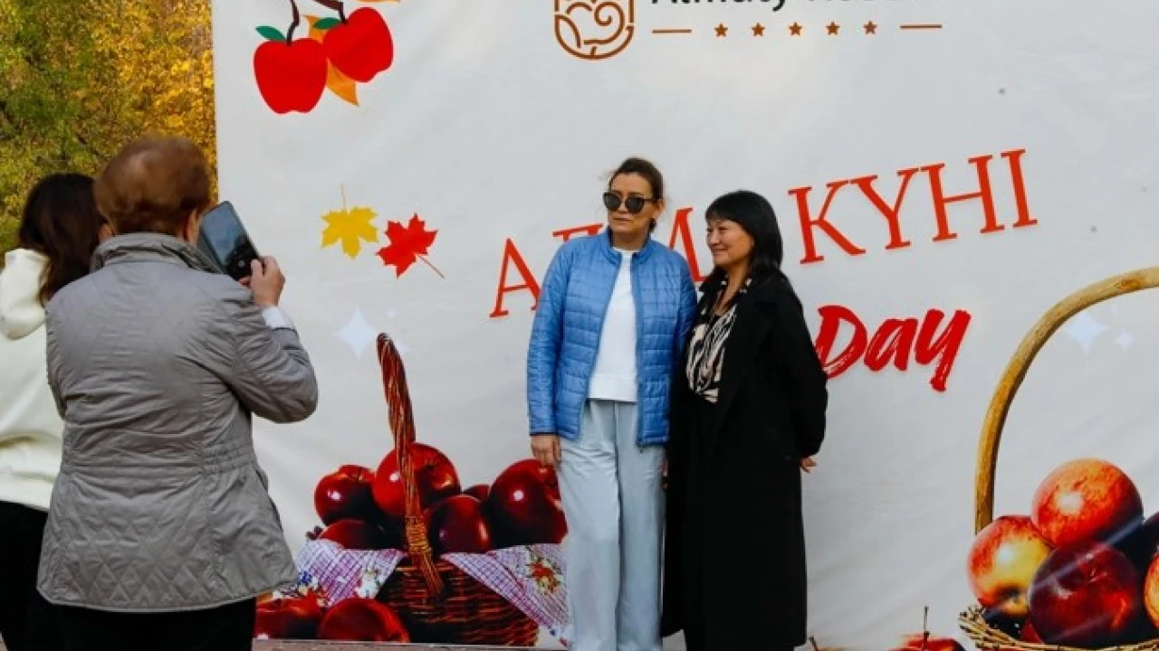 Фестиваль яблок состоялся в Almaty resort 