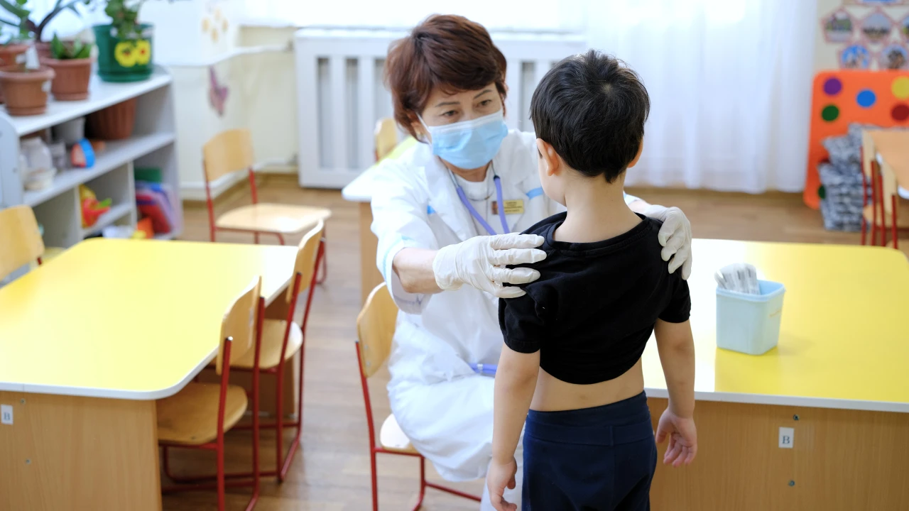 Детский сад «Қарлығаш» усилил профилактику кори 