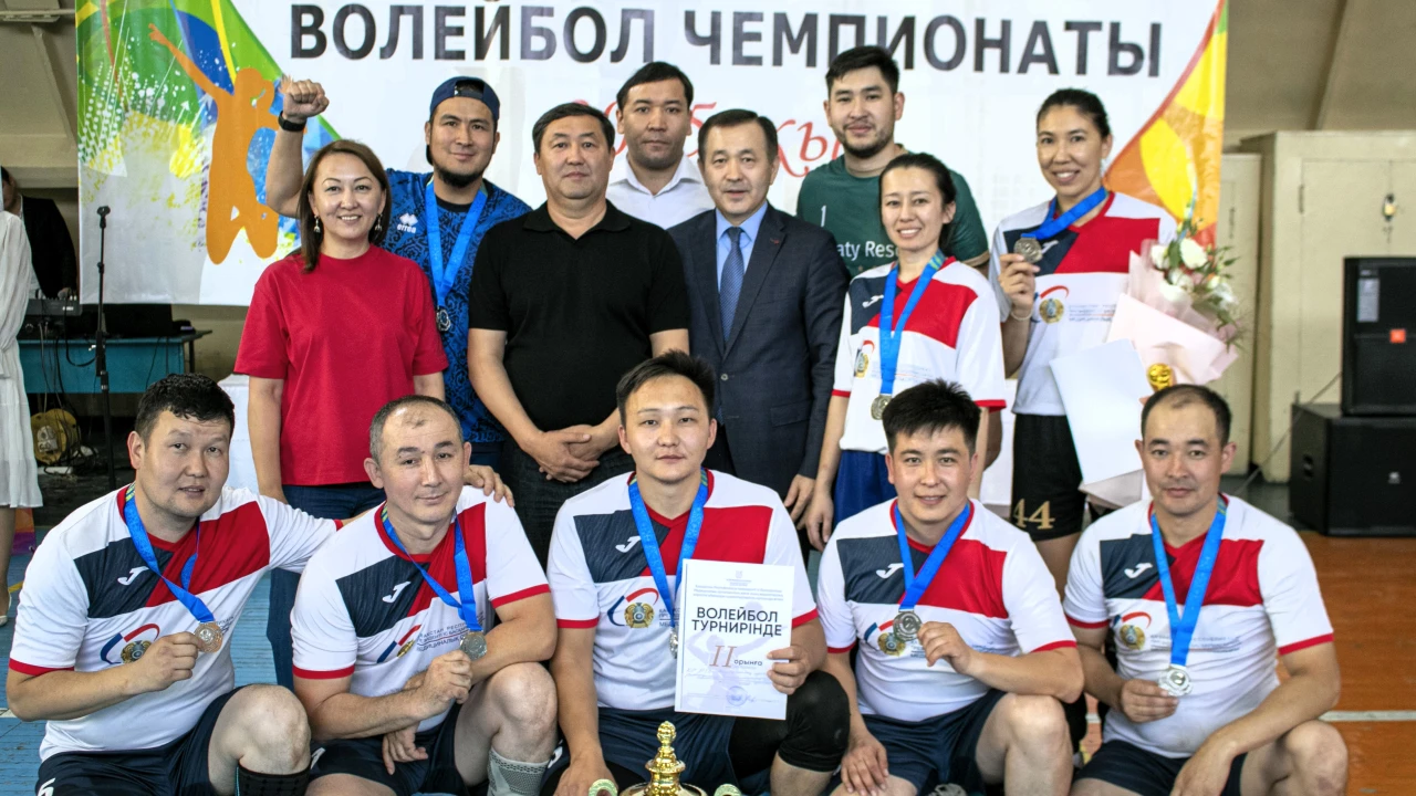 Алматыда Медициналық орталықтың ұйымдары арасында волейболдан чемпионат өтті