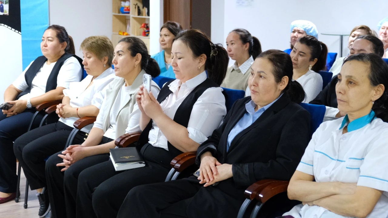 «Қарлығаш» балабақшасында вирустық инфекциялардың алдын алу бойынша консультациялар өткізілді 