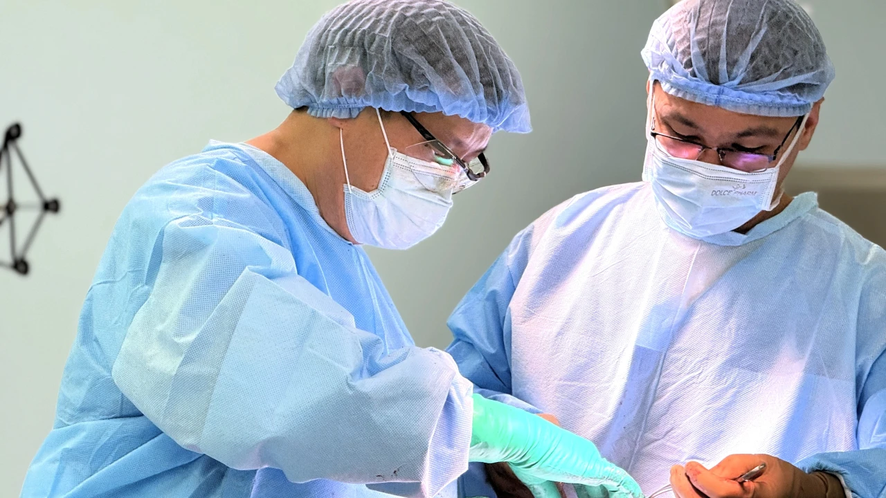 В Больнице Медицинского центра начали проводить ортопедические операции с использованием робота Mako 