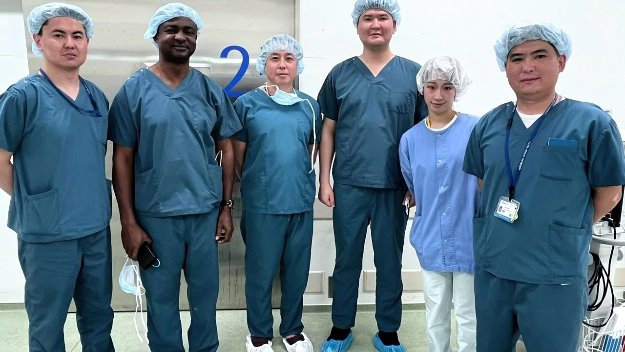 ҚР ПІБ МО ауруханасының нейрохирургтері Fujita Health University Bantane Hospital базасында білімдерін жетілдірді 