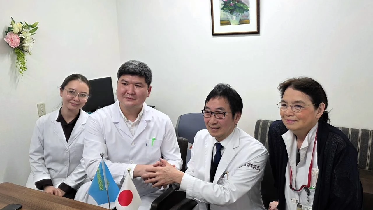 ҚР ПІБ МО ауруханасының нейрохирургтері Fujita Health University Bantane Hospital базасында білімдерін жетілдірді 