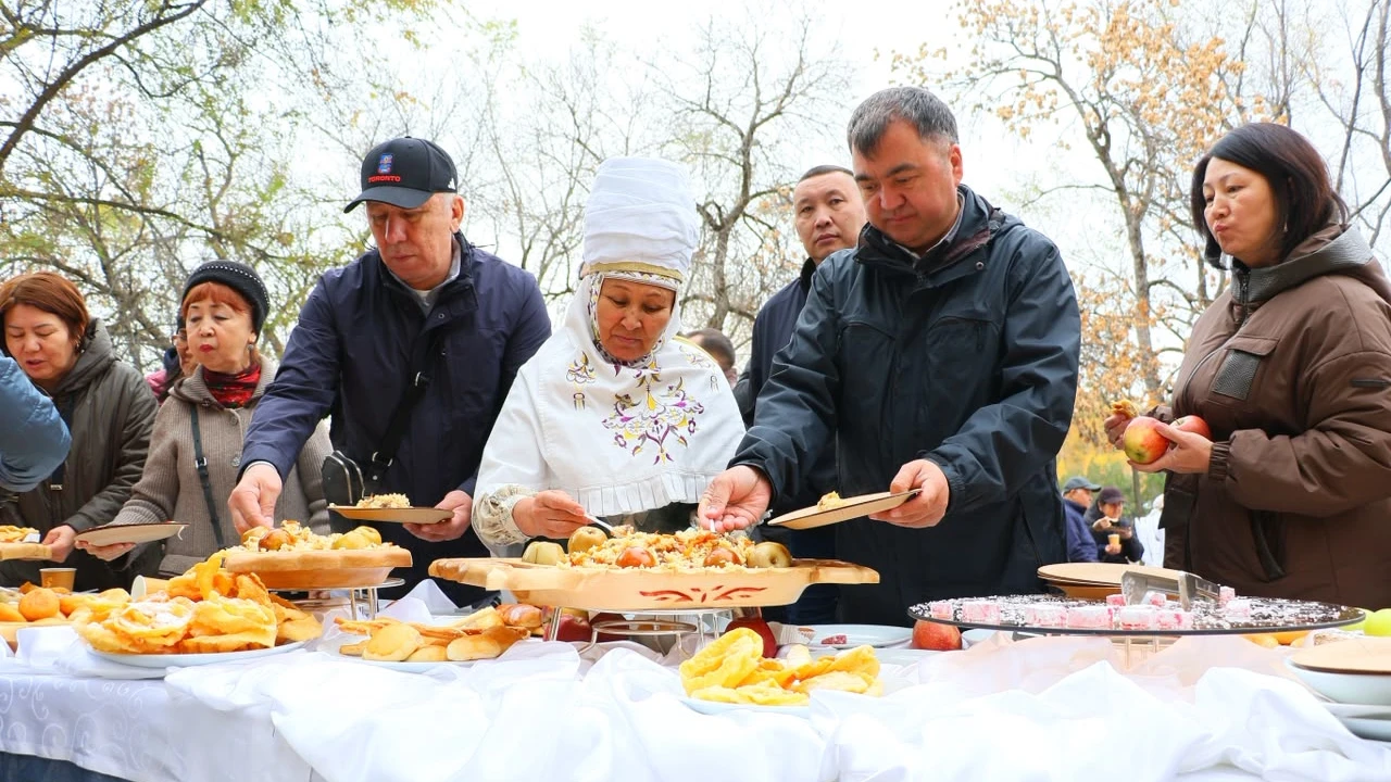 Almaty Resort шипажайында Алма күнін атап өтті 